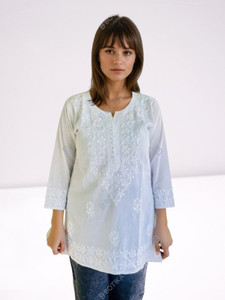 Elaasa Women Chikan Embroidery Straight Kurta