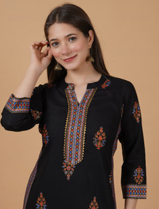 Annsh Apparel Women Printed Straight Kurta