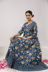 KIMAYRA Women Printed Flared Kurta