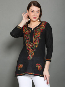 Neelam Chikan Women Embroidered Straight Kurta