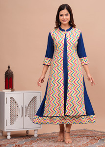 shobhit Women Printed Flared Kurta