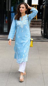 Sidhidata Women Embroidered Straight Kurta