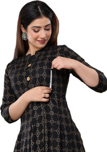 Shaifali Women Printed Flared Kurta