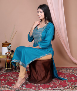 his&her Women Embroidered Straight Kurta