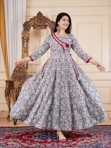Sanjh Women Printed Anarkali Kurta