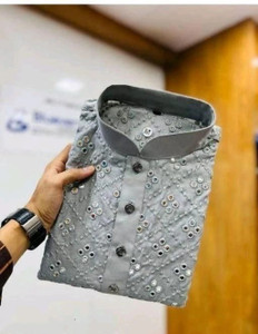 SR Fashion Men Embroidered Straight Kurta