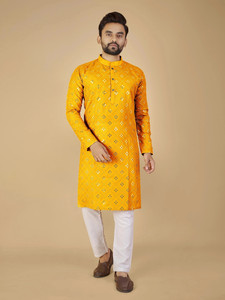 MENSKURTA Men Embellished A-line Kurta