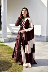 Ambrozee Women Floral Print Anarkali Kurta