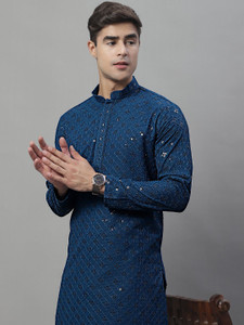 Jompers Men Embroidered Straight Kurta