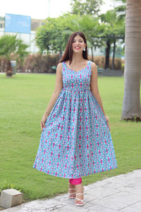 gayraa Women Printed Anarkali Kurta