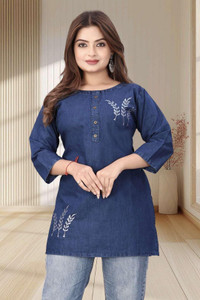 vithra Women Solid, Embroidered A-line Kurta