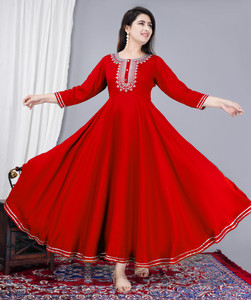 Uroos Women Solid Anarkali Kurta