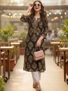 Surhi Women Printed Straight Kurta
