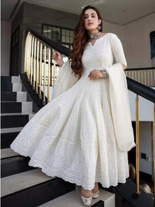 GULANIYA Women Embroidered Anarkali Kurta