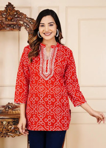 Govindam Women Printed Straight Kurta