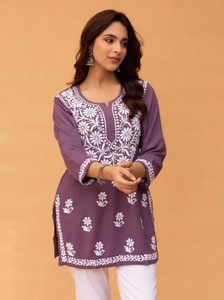 Estela Women Printed Straight Kurta