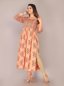 Priyagini Women Floral Print Trail Cut Kurta