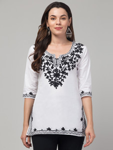 MILLIONS CHOICE STORE Women Embroidered Straight Kurta