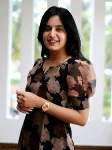 VARANI Women Floral Print A-line Kurta