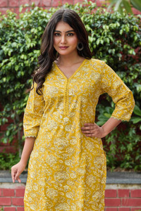 Tabeedah Women Printed A-line Kurta