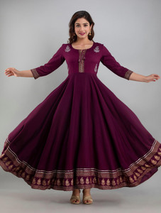 Style N Trend Women Printed Anarkali Kurta