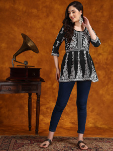 Youthnic Women Chikan Embroidery Flared Kurta