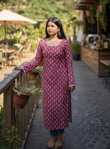 Pehnawa Women Printed Straight Kurta
