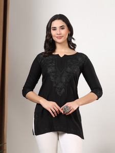 TOP N THREAD Women Embroidered Straight Kurta