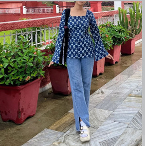 AQUACOLLECTION Women Floral Print Straight Kurta