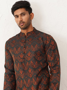 Jompers Men Woven Design Straight Kurta
