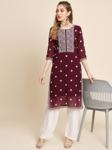 vairagee Women Embroidered Straight Kurta