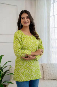 Kashis Clothing Women Solid A-line Kurta