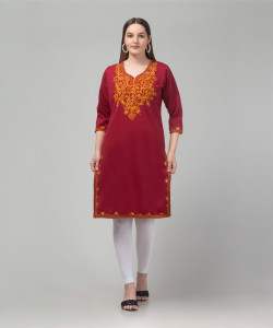 FamBee Women Embroidered Straight Kurta