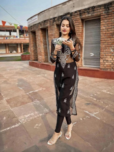 CHIKANKARI BY KK Women Chikan Embroidery Straight Kurta