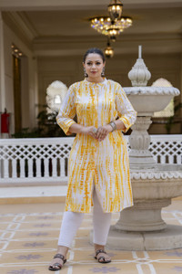 RopaDeModa Women Dyed/Ombre A-line Kurta
