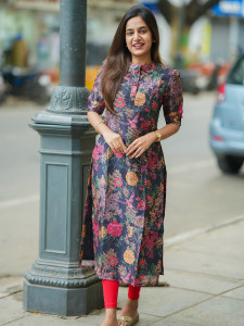 Sun Fashion And Lifestyle Women Printed Straight Kurta