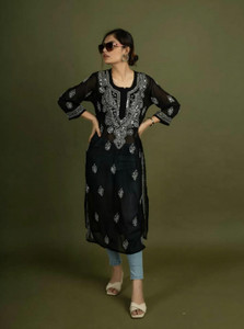 CHIKANKARI BY KK Women Chikan Embroidery Straight Kurta