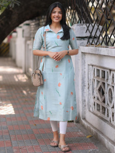 Sun Fashion And Lifestyle Women Floral Print Straight Kurta