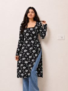saloni creation Women Printed Straight Kurta
