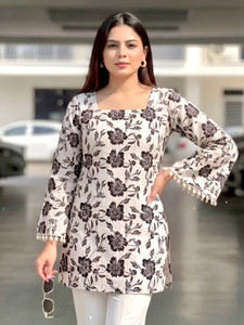 FABRIC FETCH TEXTILES Women Floral Print Straight Kurta