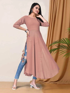AVANSHEE Women Solid Flared Kurta