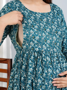 Traditional Dresses Upto 50 to 80 OFF on Indian Traditional