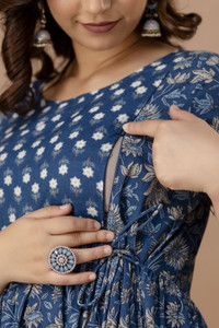 NAHIKO Women Printed Anarkali Kurta