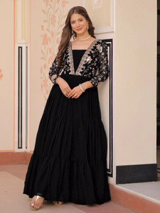 FOXDX Women Embroidered, Solid Anarkali Kurta