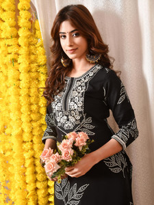 KJFAB Women Embroidered Straight Kurta