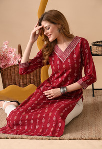 PHYSIL Women Printed Straight Kurta
