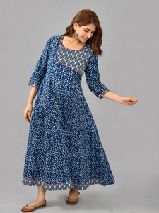 Shiprakshi Women Embroidered Anarkali Kurta