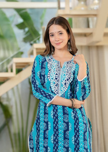 PHYSIL Women Embroidered Straight Kurta