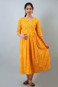 Henal Women Printed Flared Kurta