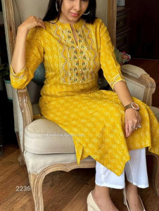 fabrictextile Women Printed Straight Kurta